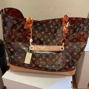 Louis Vuitton tote